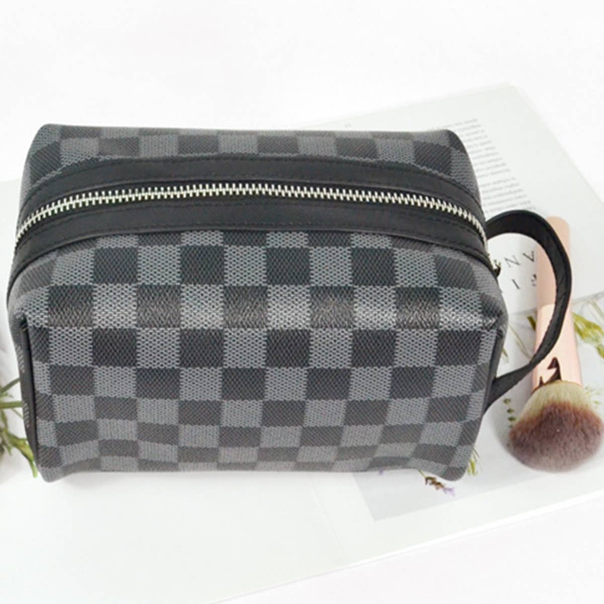 PORTABLE WATERPROOF CHESSBOARD PLAID COSMETIC BAG_CWAB1093
