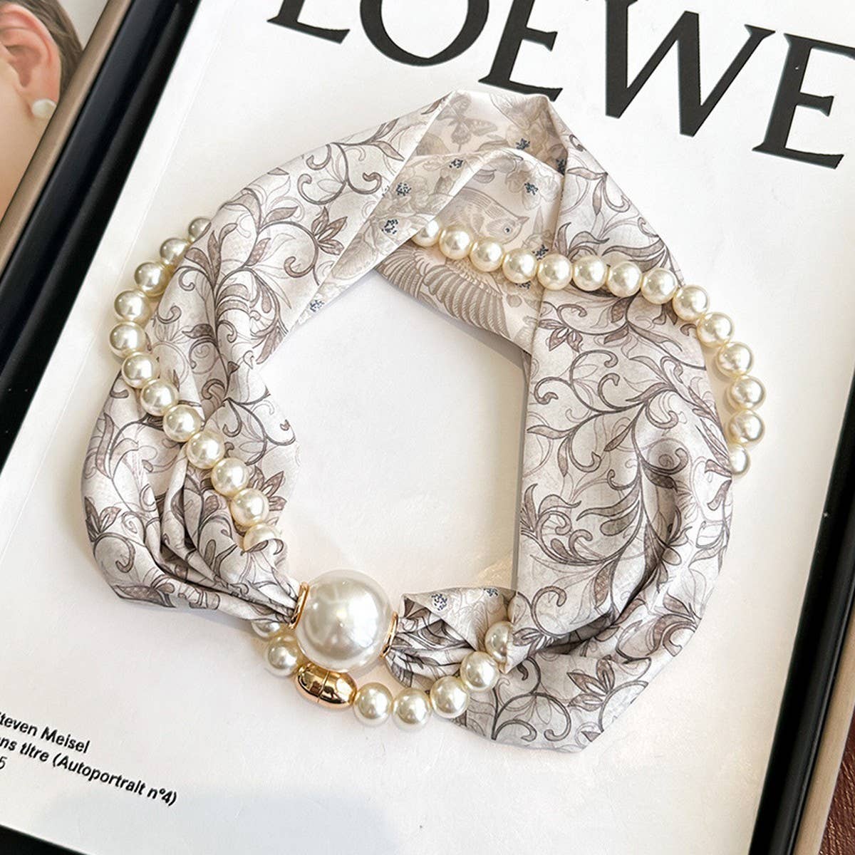 Pearl Magnetic Skinny Silk Neck Scarf_Cwasc03931