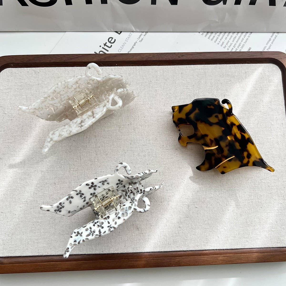 NEW ACETATE LEOPARD CLAW CLIP MEDIUM CARTOON CLIP_CWAHA5896