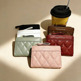 Minimalist Quilted Bifold Wallet With Card Slots_Cwab06231