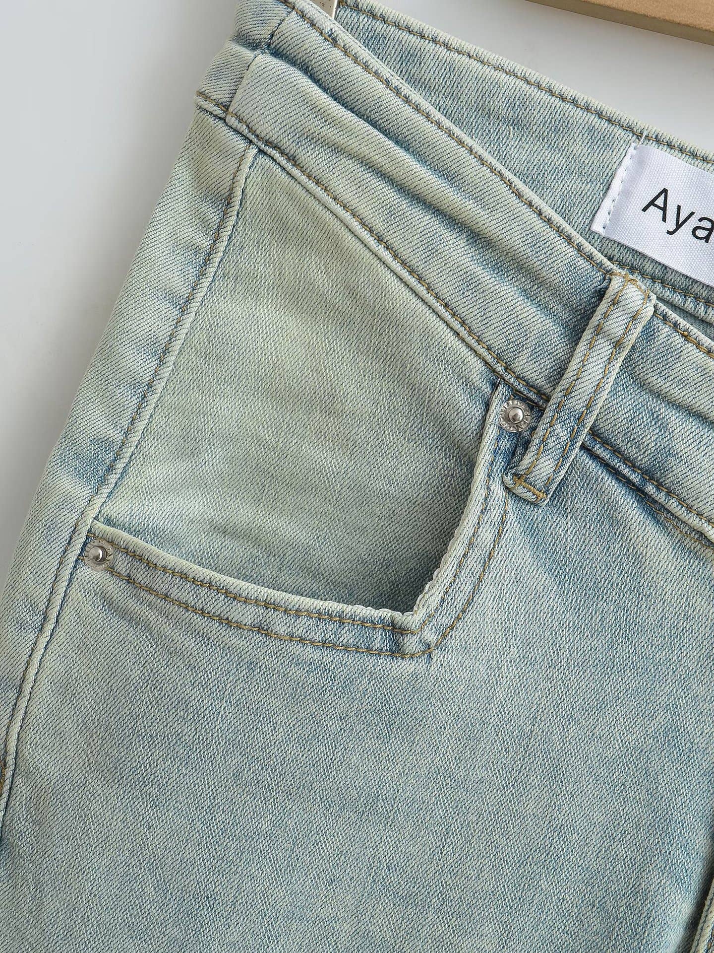 V-Waisted Fleece Slightly Flared Long Jeans