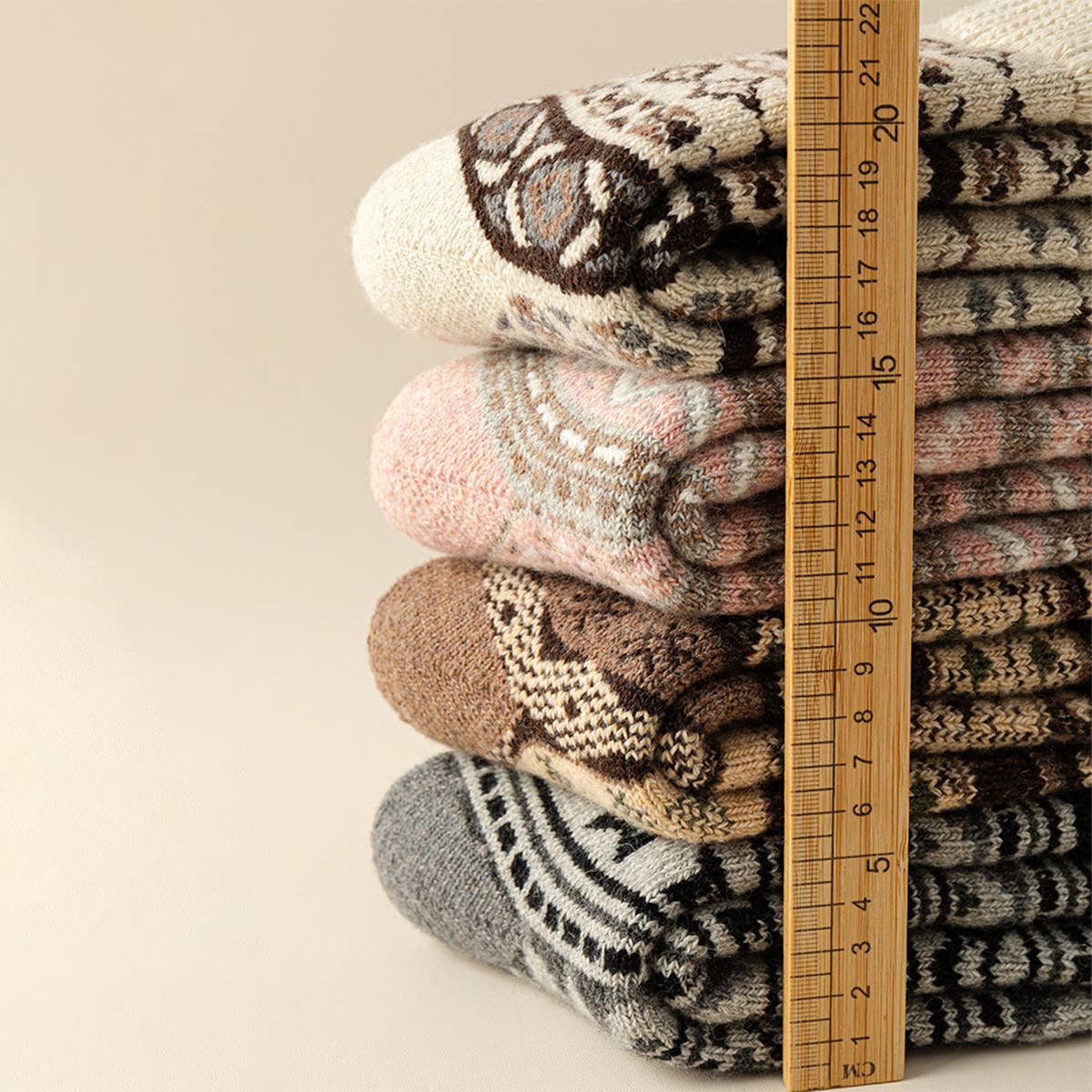 Ultra-Thick Fleece Warm Retro Slouch Socks_Cwms03158