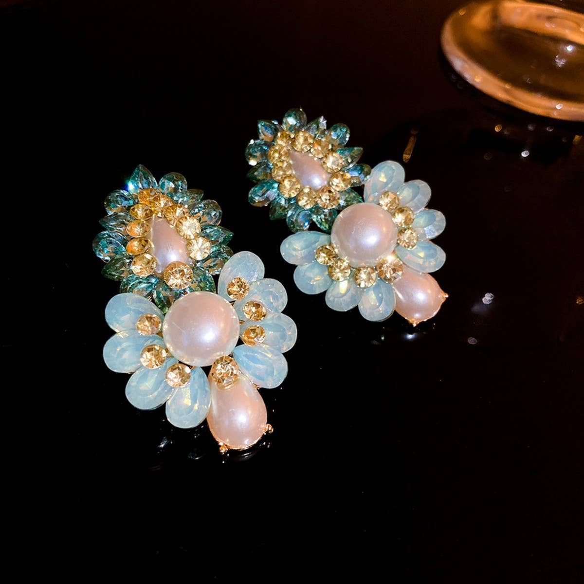 FRENCH PEARL FLOWER TASSEL EARRINGS_CWAJE2328