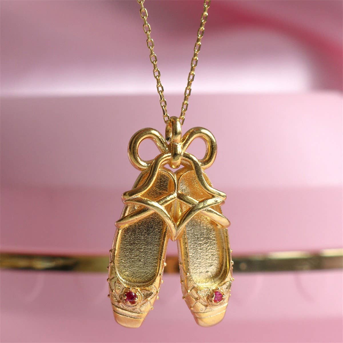 NEW CREATIVE BALLET SHOES PENDANT NECKLACE_CWMM3889