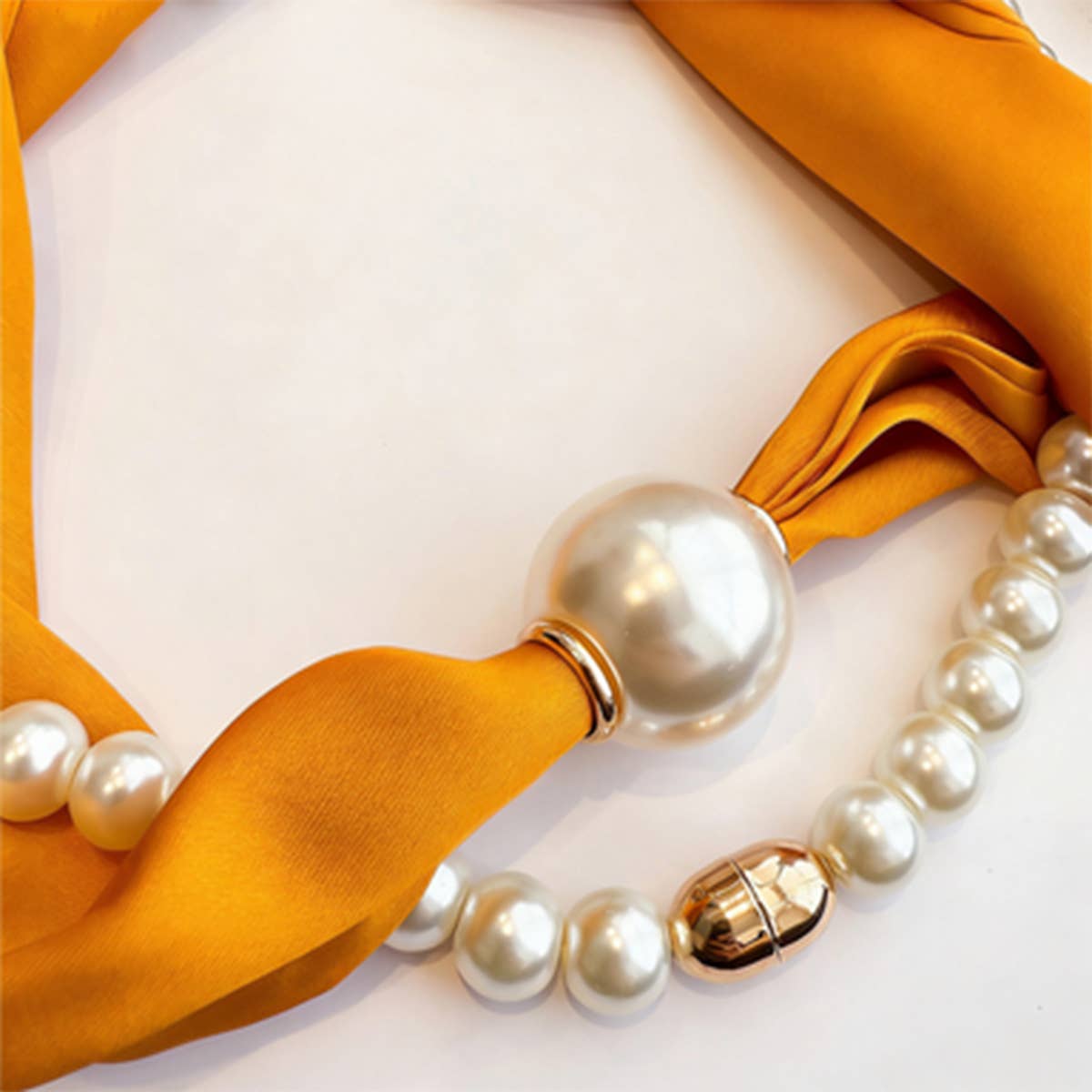 Solid Pearl Magnetic Silk Neck Scarf_Cwasc03939