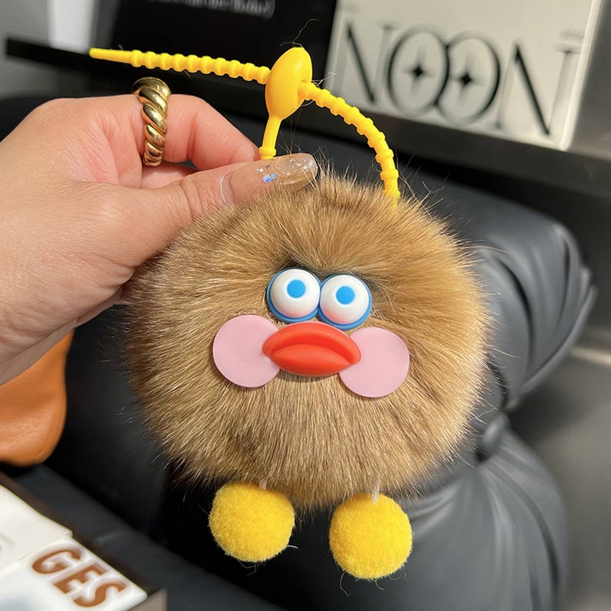 CARTOON DOLL PLUSH DUCK CAR KEYCHAIN PENDANT_CWMM2496