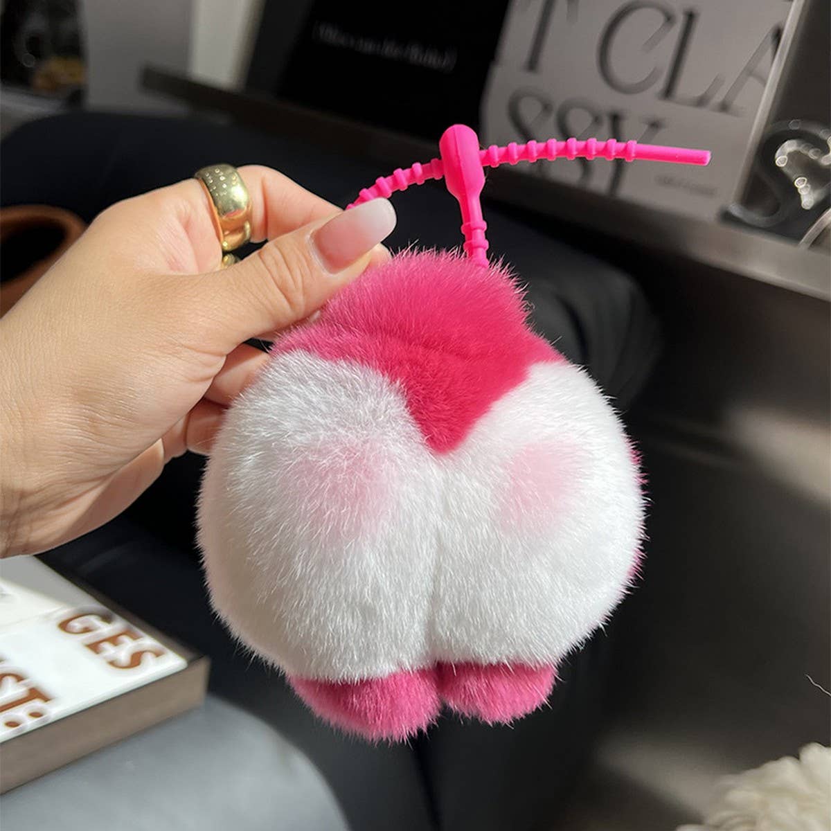 CUTE CORGI DOG BUTT CAR KEYCHAIN BAG PENDANT_CWMM2544