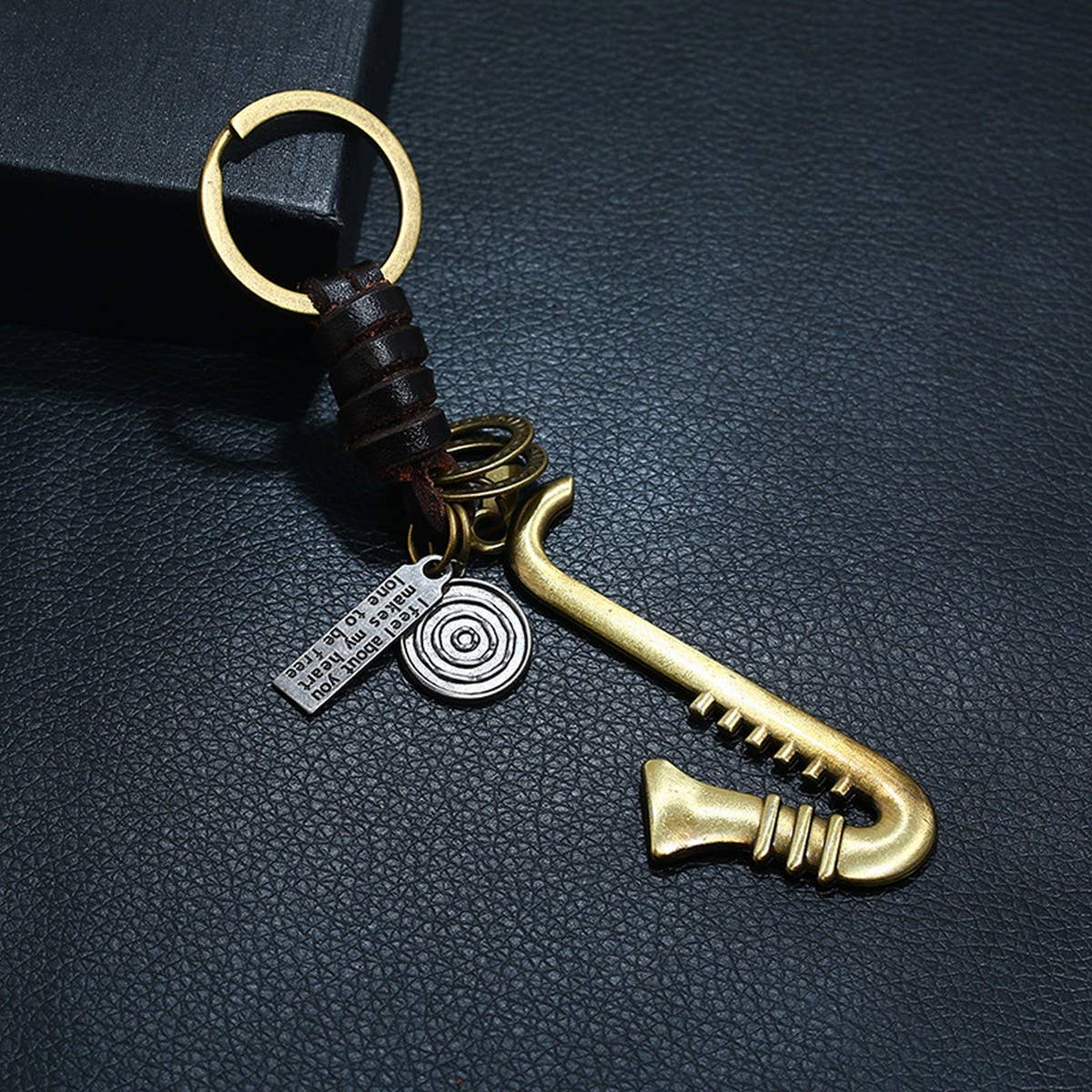 NEW COWHIDE ALLOY MUSICAL INSTRUMENT KEYCHAIN_CWMM5018