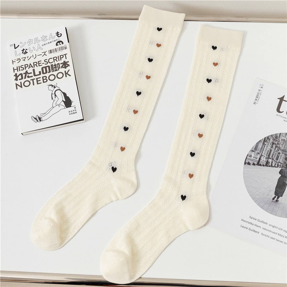 HOLLOW JACQUARD MIDDLE CALF SOCKS_CWMS0650