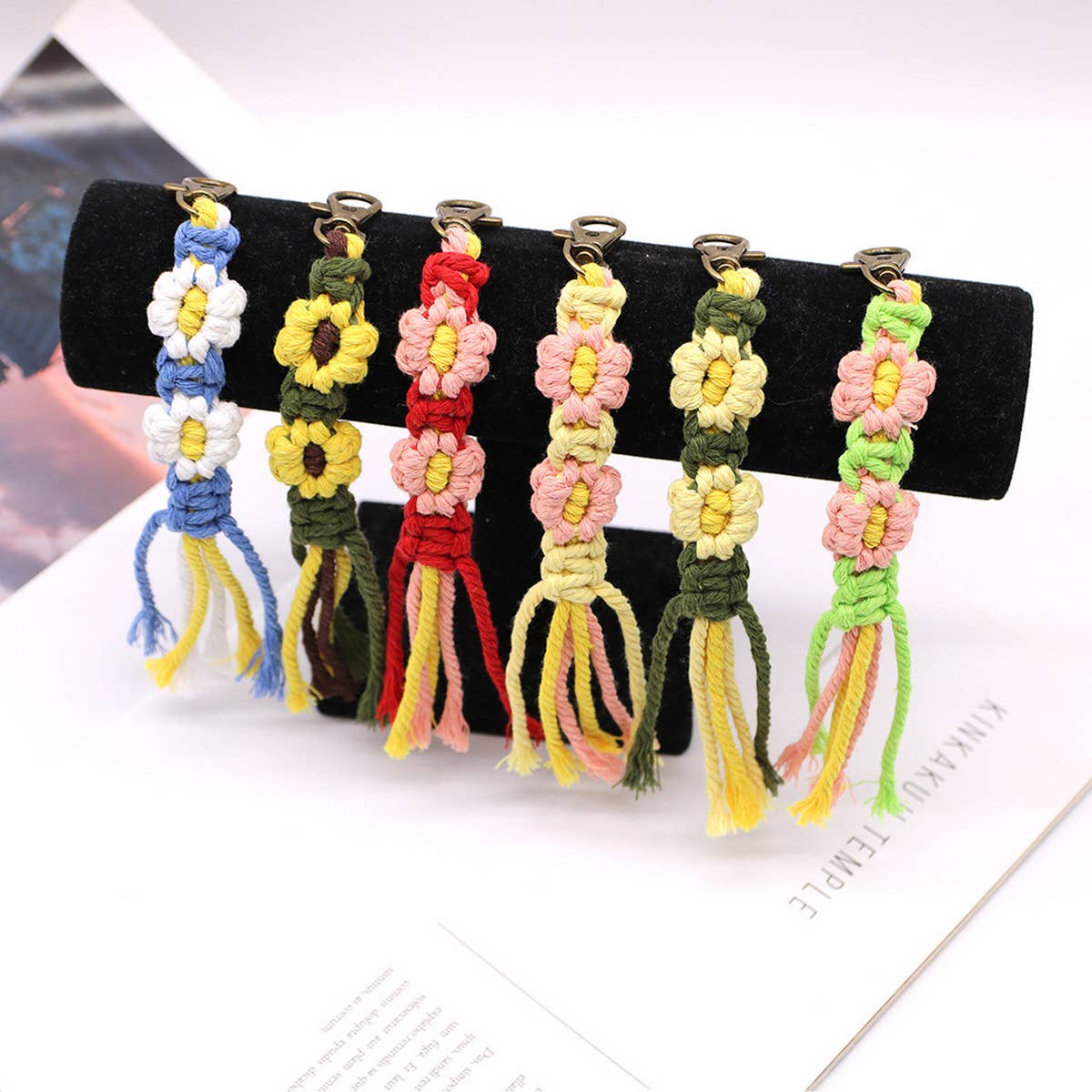 HANDMADE COTTON ROPE FLOWER WOVEN KEYCHAIN_CWMM1569