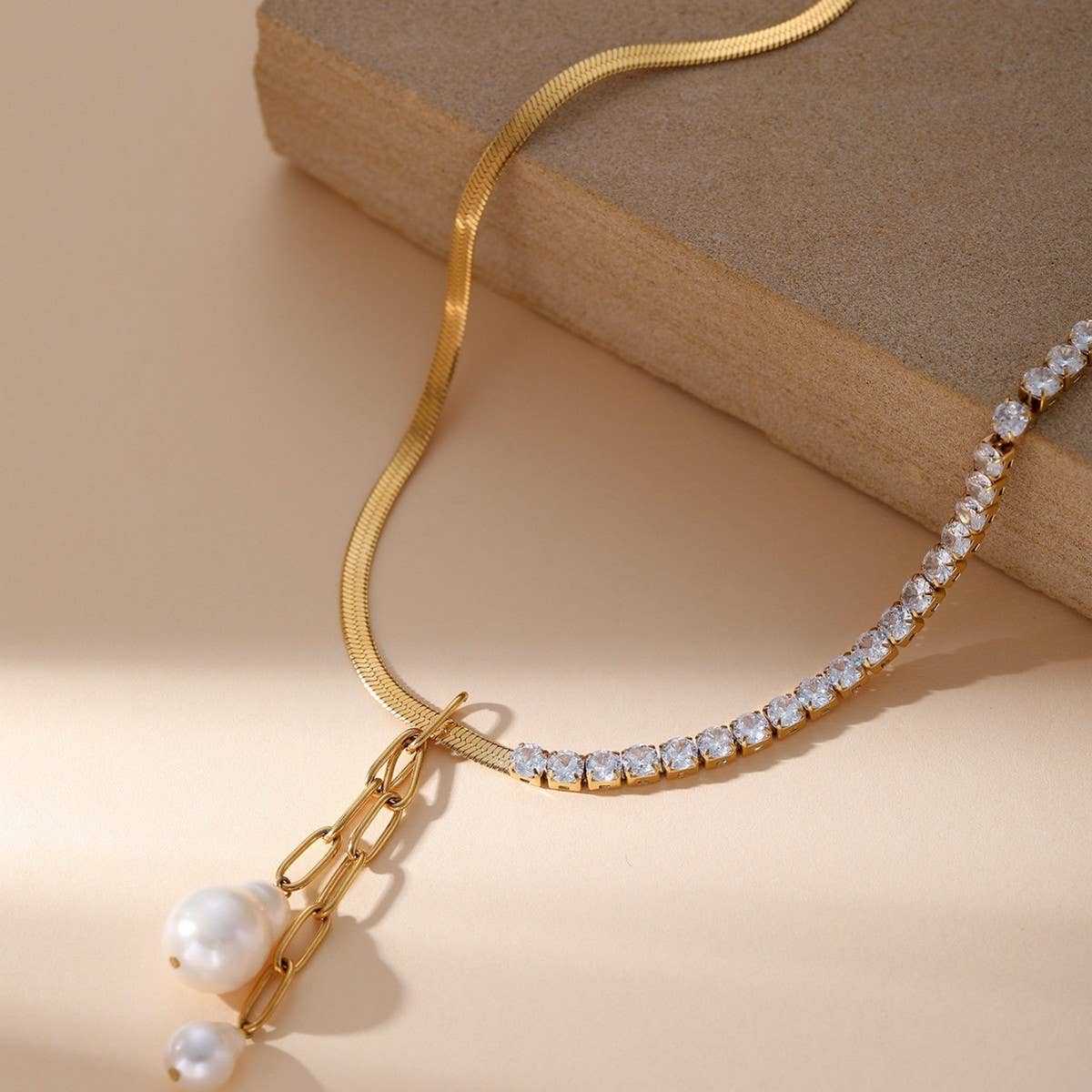FRESHWATER PEARL MULTI LAYER LINE STITCHINGNECKLACE_CWMM3638