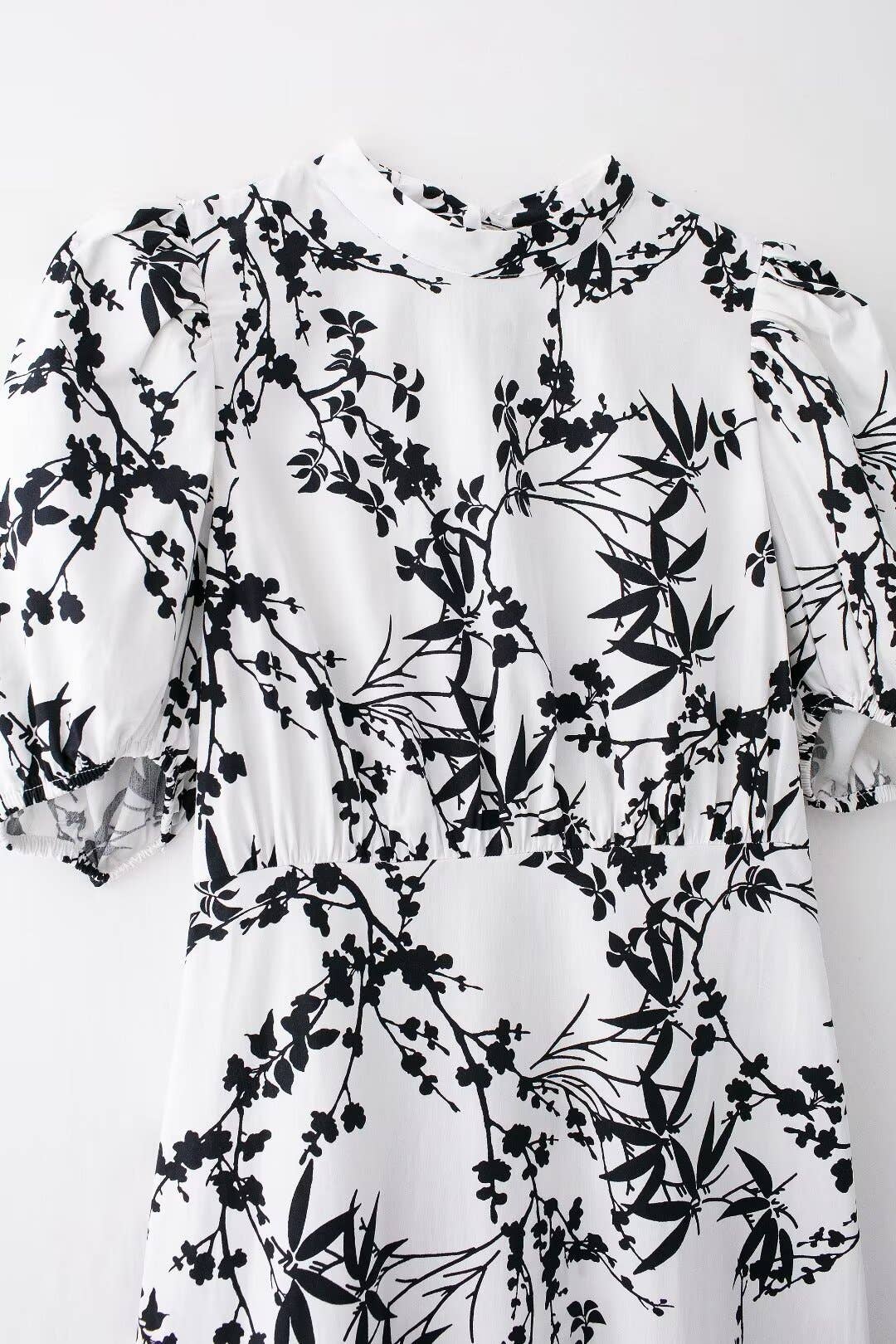 Street-Chic Chic Print Waist Dress