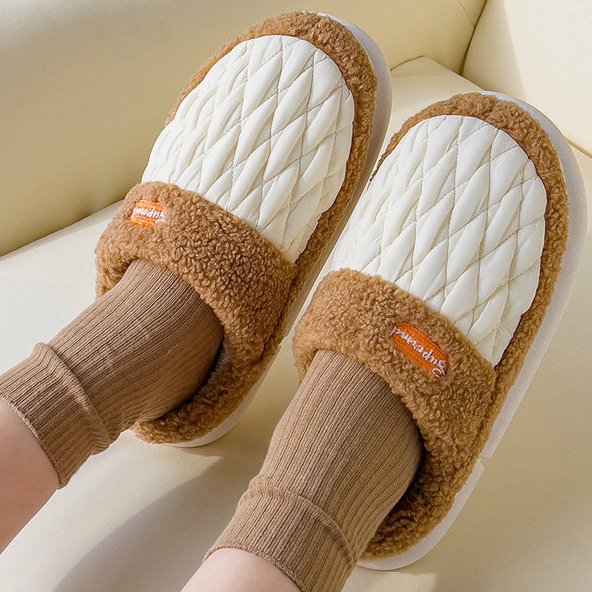 Winter Slippers Warm Cushioned Slides House Shoes_Cwshs0299