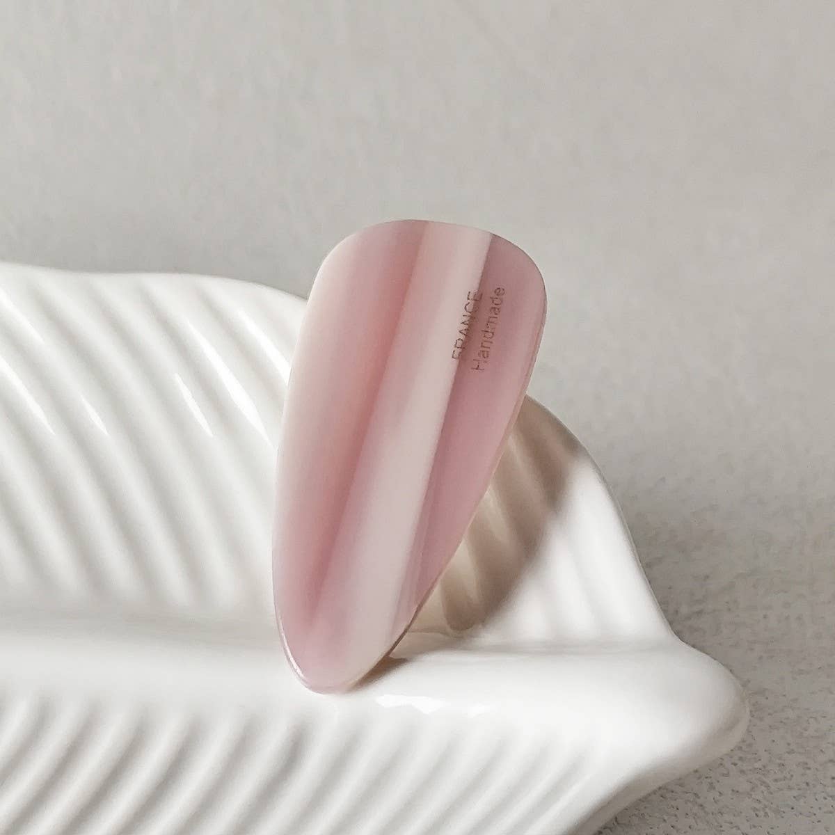 Dopamine Color Acetate Side Bang Hair Clip_Cwaha07270