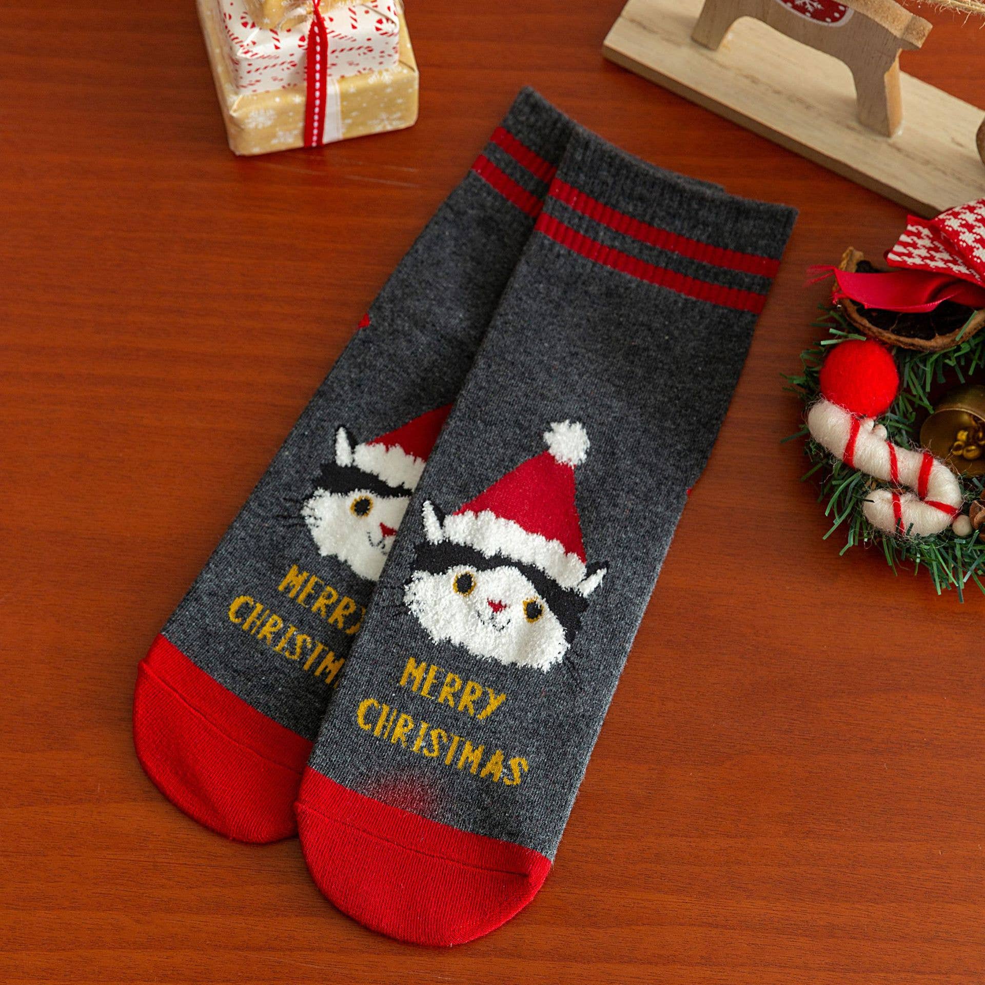 CHRISTMAS GIFTS SANTA CLAUS ELK PATTERN CREW SOCKS_CWMS1365