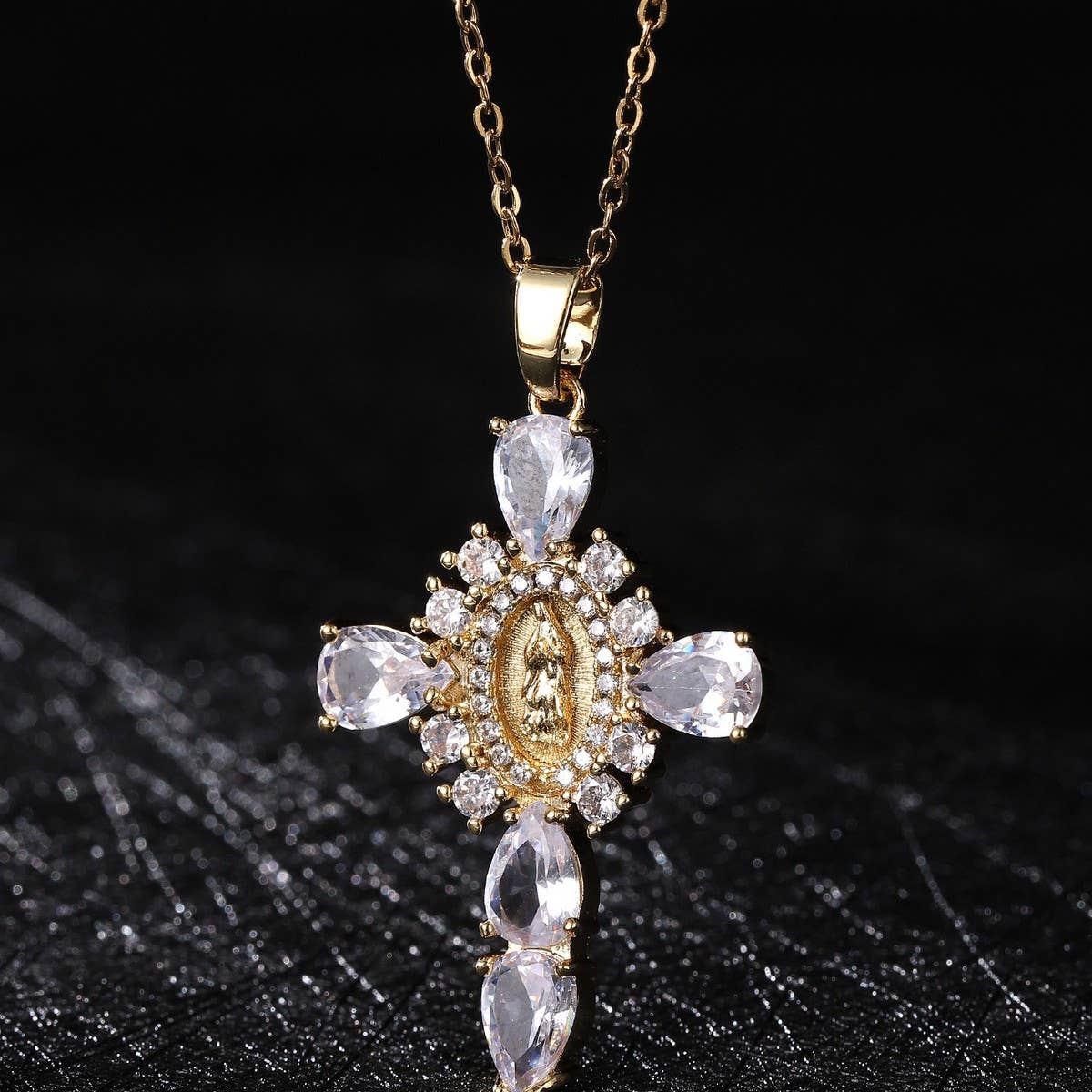 Zirconia Pendan Virgin Mary Cross Necklace_Cwmm5867