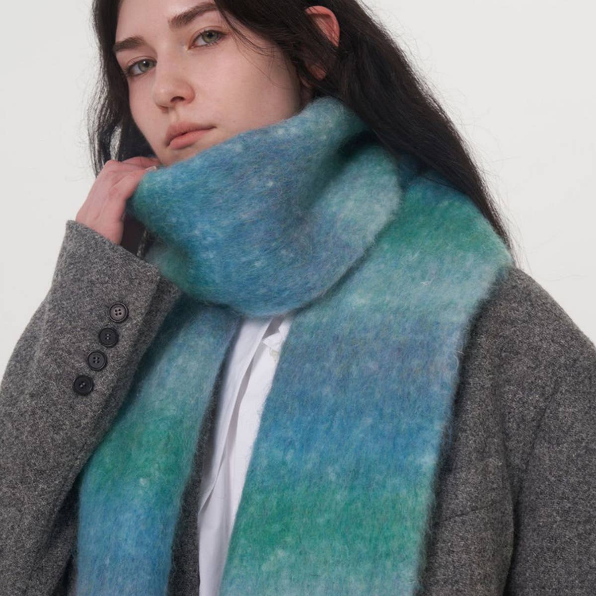 GRADIENT WOOL SCARF FOR WOMEN LUXURY WINTER WARMTH_CWASC0328