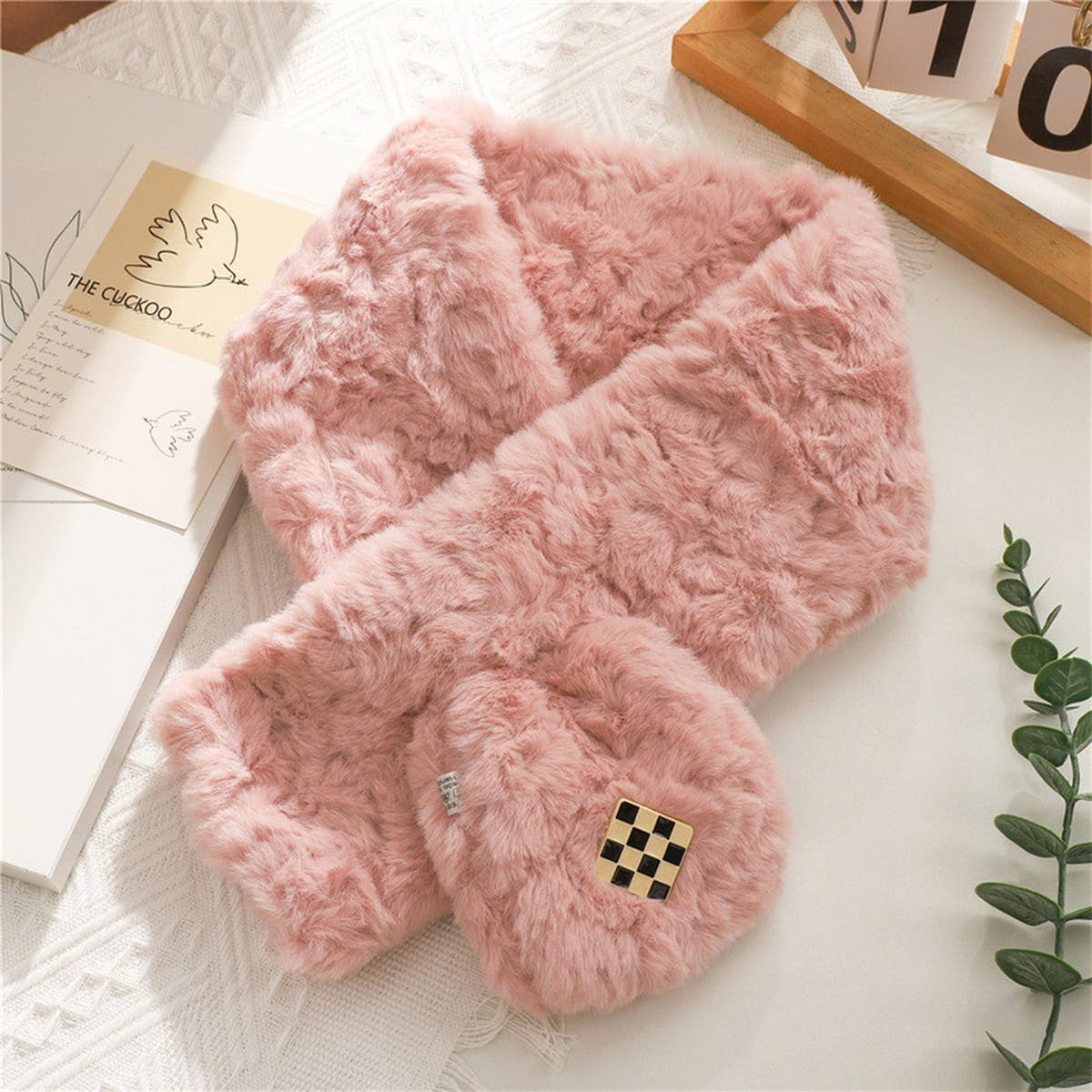 Checkered Sherpa Embossed Cross Scarf For Winter_Cwasc1254