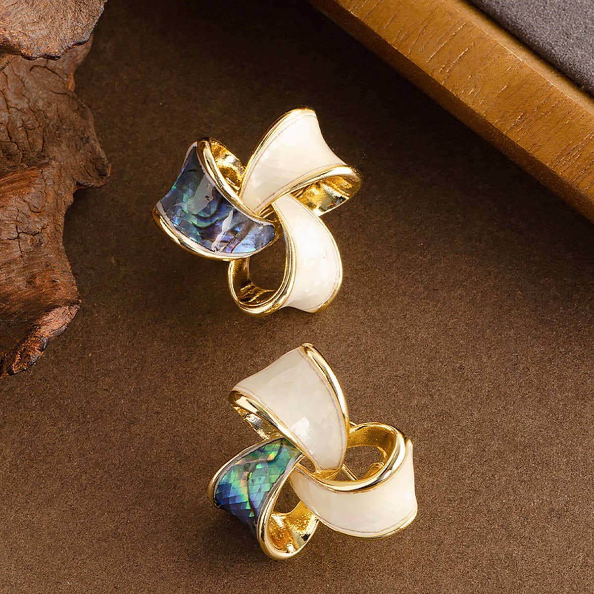 OIL DRIP ENAMEL MOSQUITO COIL EARRINGS_CWMM4283