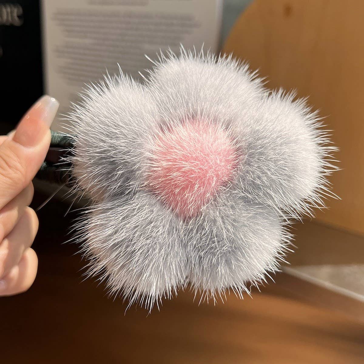 AUTUMN WINTER PLUSH HAIR CLAW FLORAL DUCKBILL CLIP_CWAHA3306