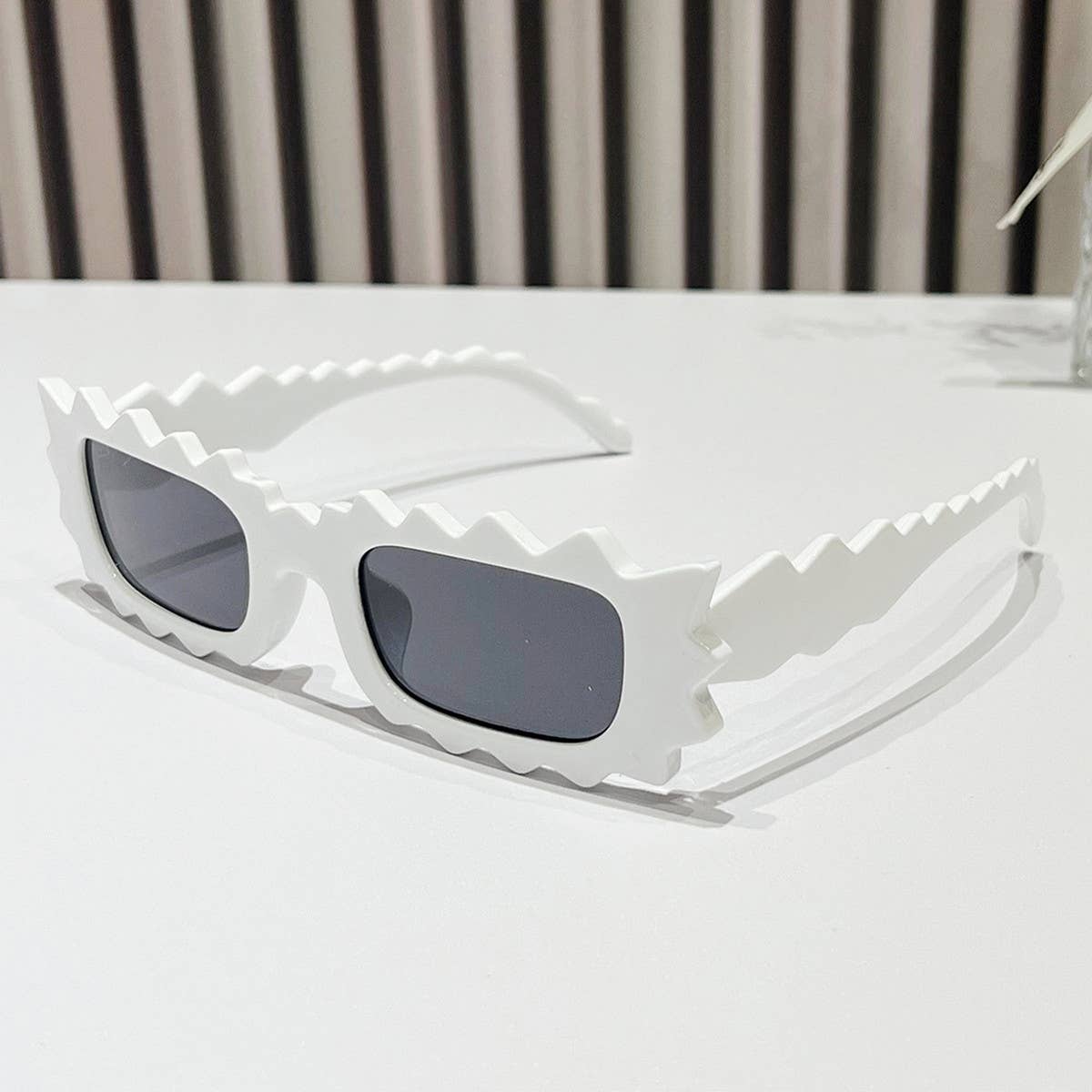 PERSONALIZED LACE IRREGULAR SUNGLASSES_CWASG0416