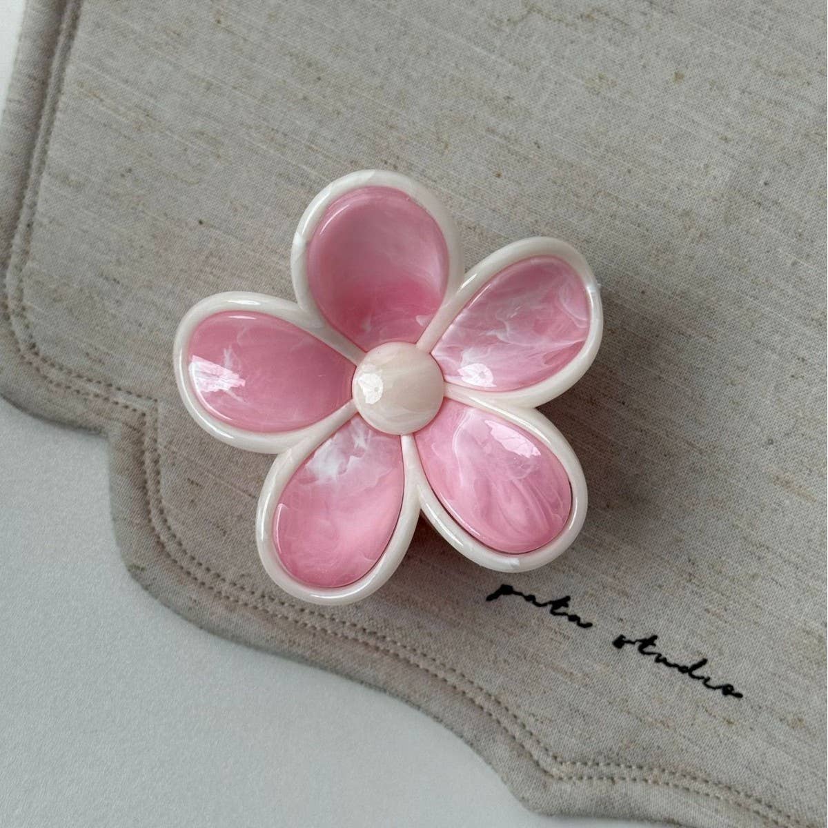 Cream Floral Claw Clip High Ponytail Hair Grip_Cwaha08257