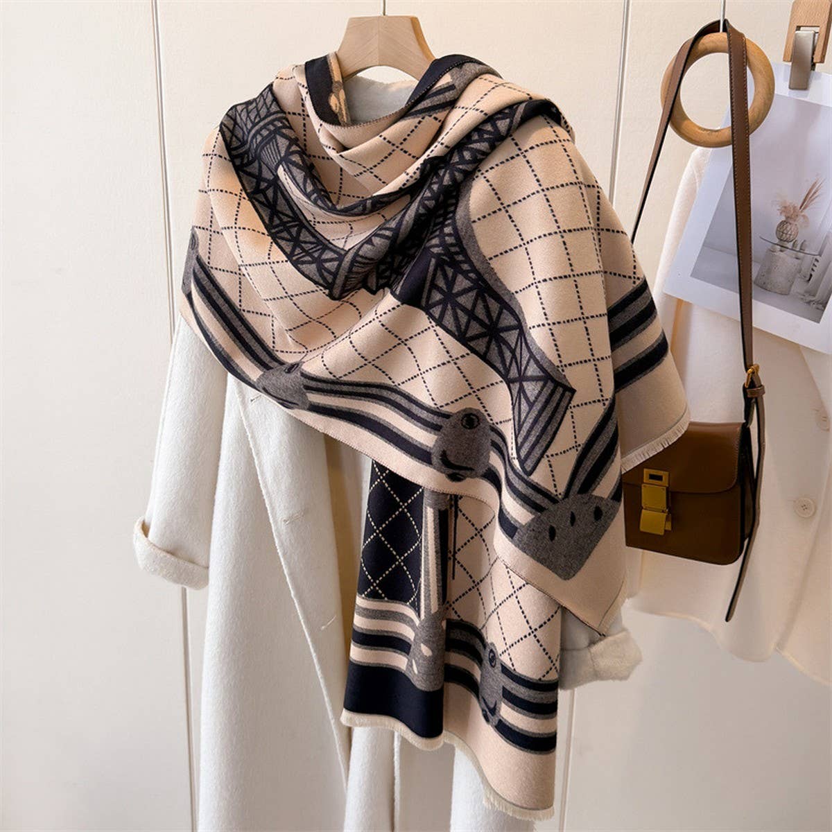 Colorblock Reversible Cashmere Feel Scarf_Cwasc03455