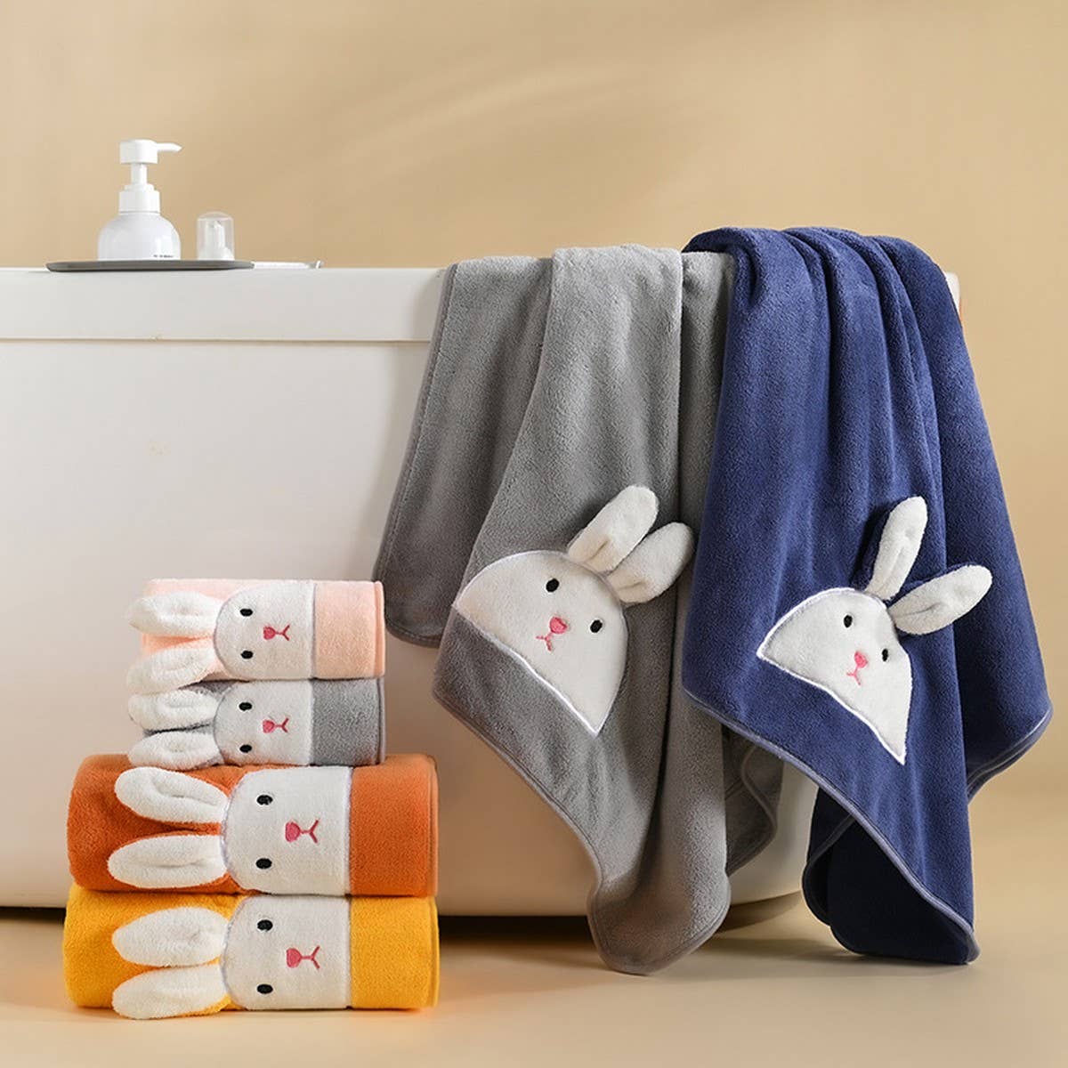 EMBROIDERED RABBIT CORAL FLEECE TOWEL_CWMM2324