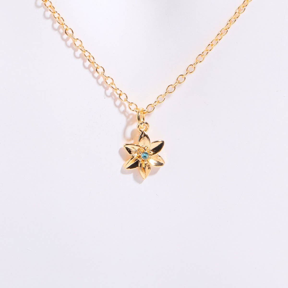 DECEMBER BIRTH FLOWER PENDANT NECKLACE_CWAJE1591