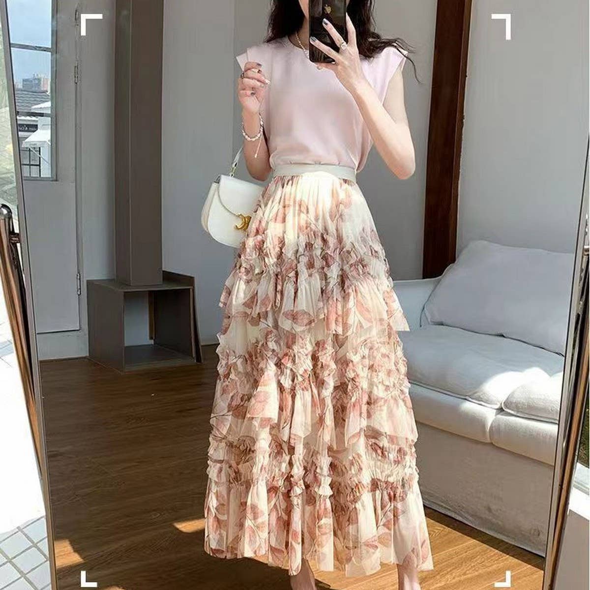 LAYERING TULLE SKIRTS WITH FLORAL PRINTS_CWBLS0400