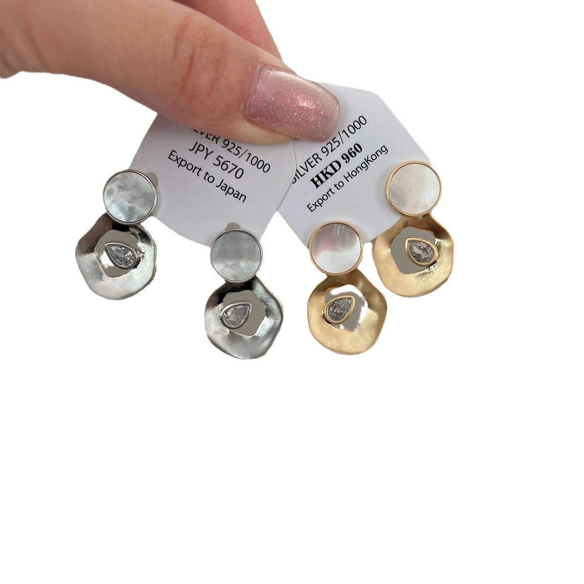 ADVANCED SHELL ROUND PENDANT EARRINGS_CWAJE1354