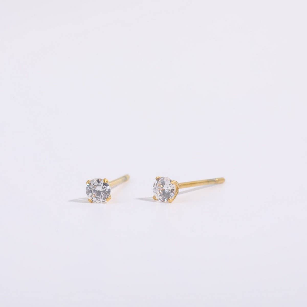 DECEMBER BIRTHSTONE STUD EARRINGS 18K ZIRCON_CWAJE5040