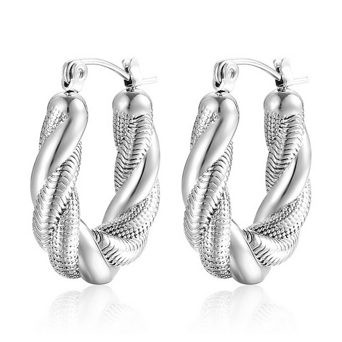 18K GOLD PLATED LIGHTWEIGHT TWISTED HOOP EARRINGS_CWAJE0553