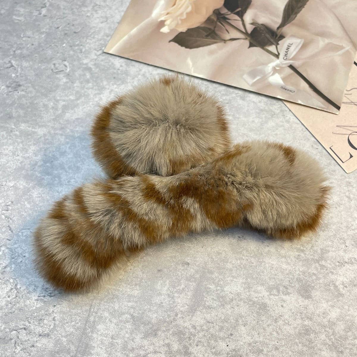 REX RABBIT FUR CLAWS ELEGANT MIXED COLOR CLIPS_CWASC1591