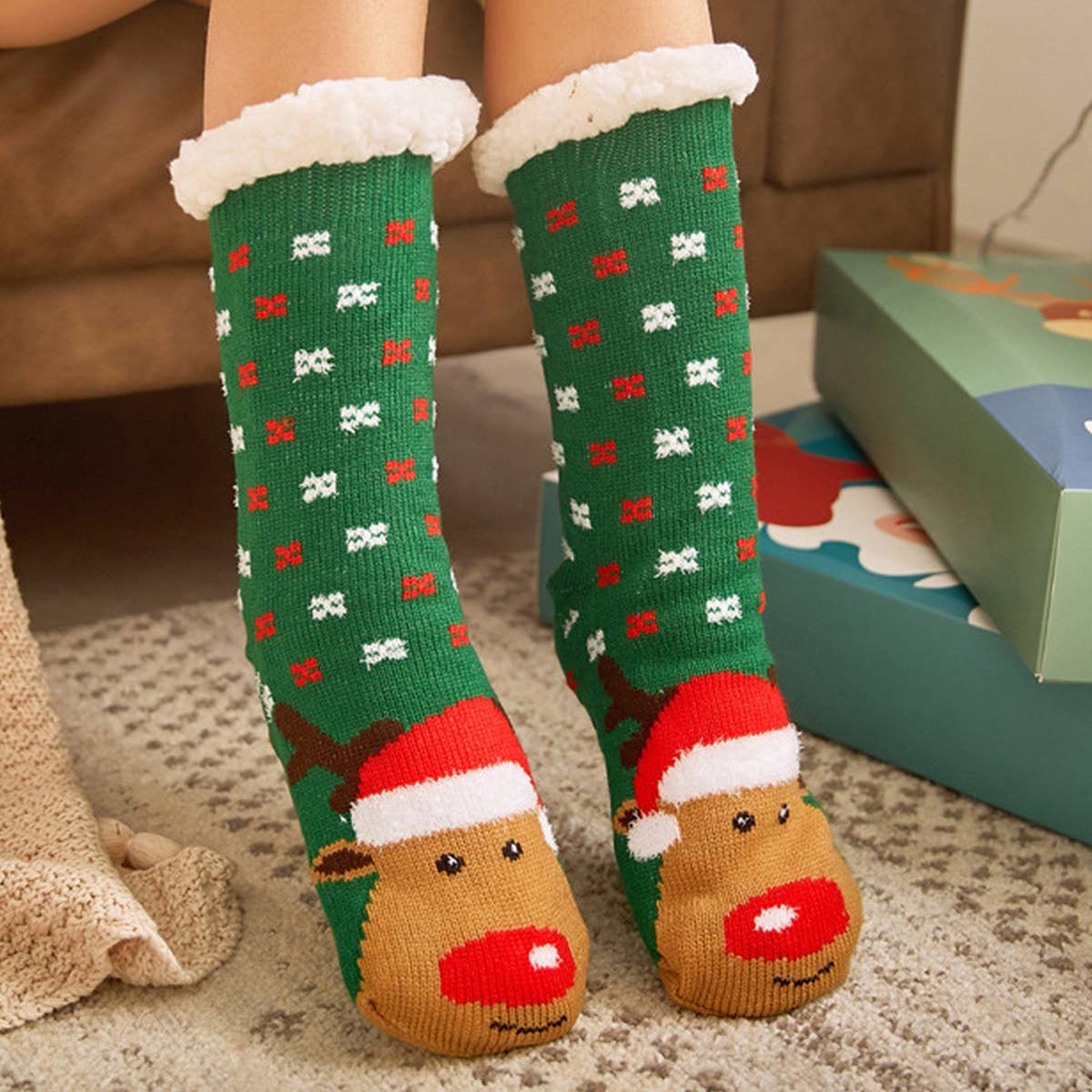 CHRISTMAS ELK MID TUBE PLUSH INDOOR SLIPPERS_CWMS0734