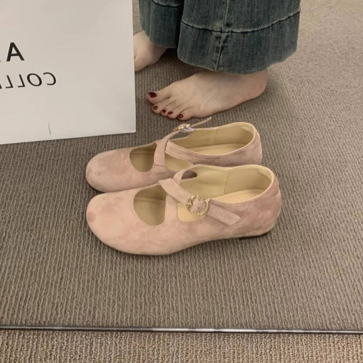 SUEDE CROSS STRAP WEDGE MARY JANE FLATS_CWSHF0129