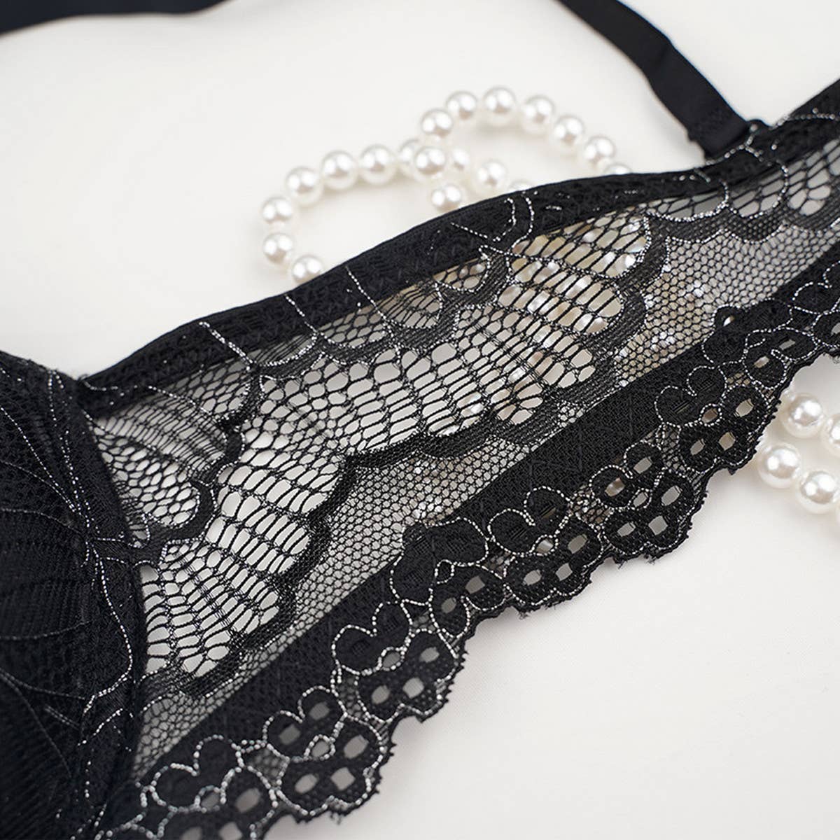 BLACK LACE UNDERWEAR SET WITH RIMS_CWMU0146