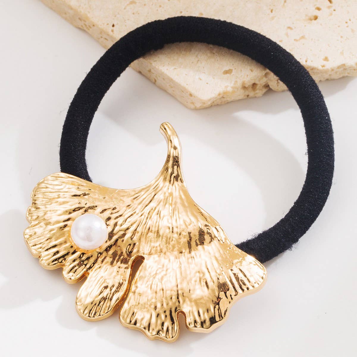 METAL GINKGO LEAF HAIR TIE WITH PEARL ACCENT_CWAHA6231