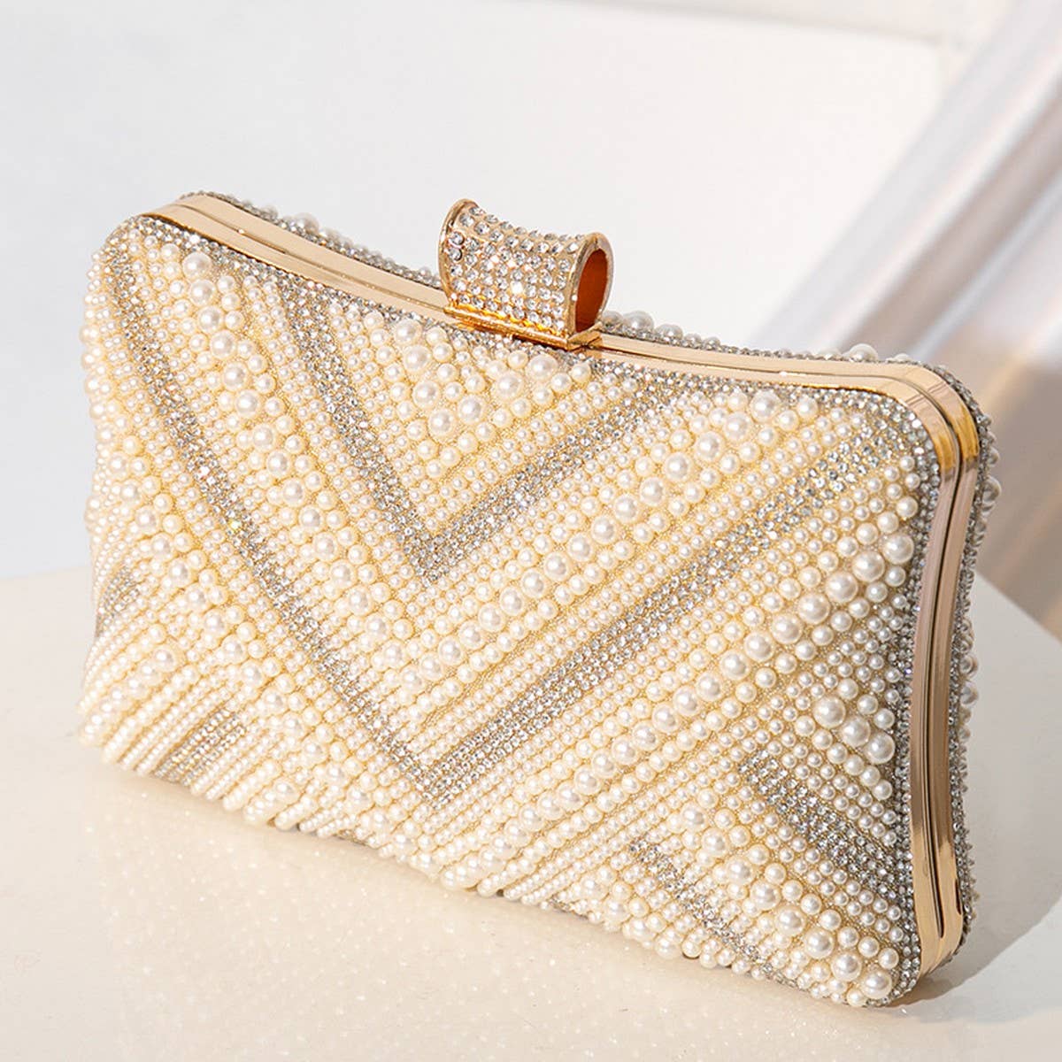 NEW HAND BEADED PEARL BANQUET CLUTCH_CWAB2486