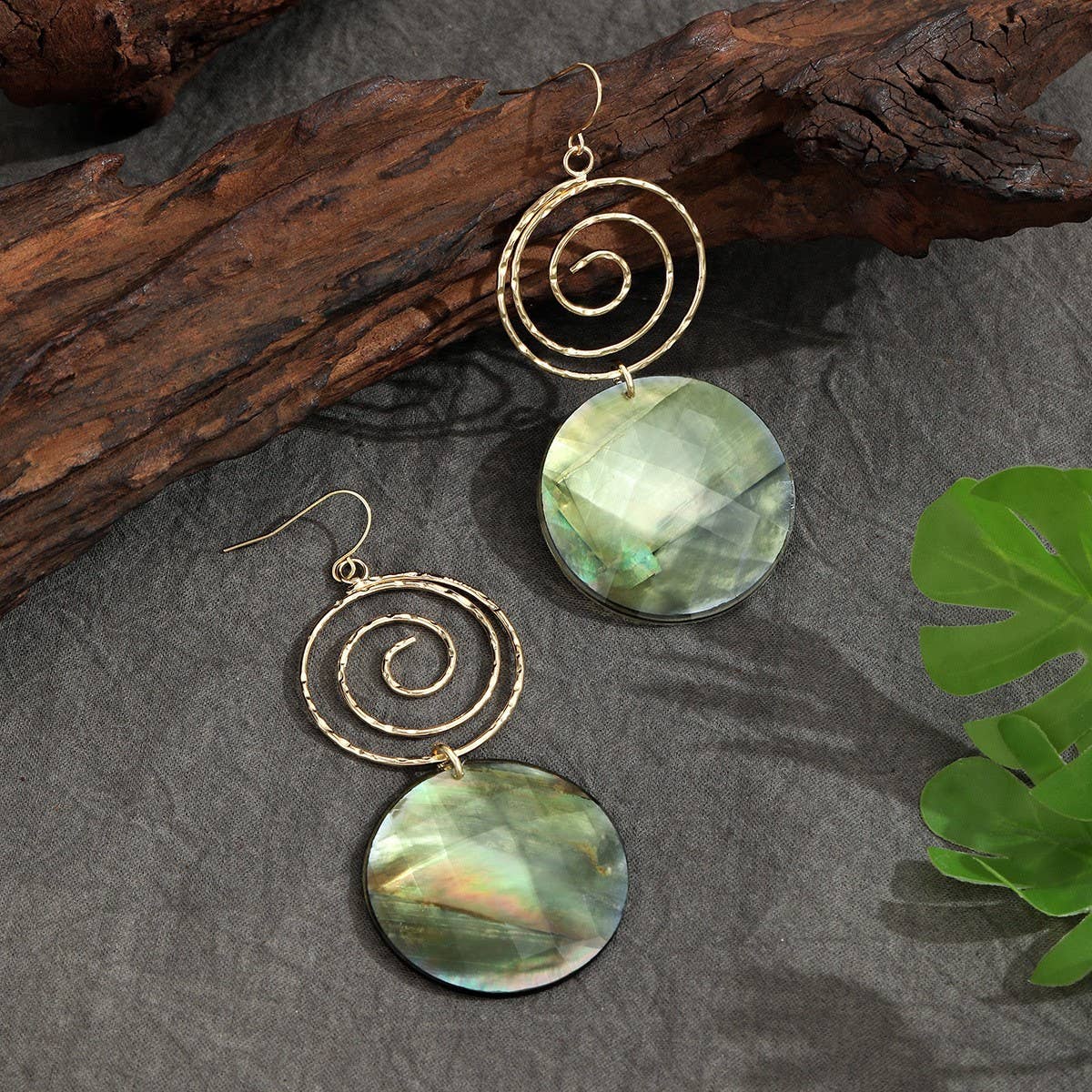 FASHIONABLE MOSQUITO COIL SHELL DISC EARRINGS_CWMM4333