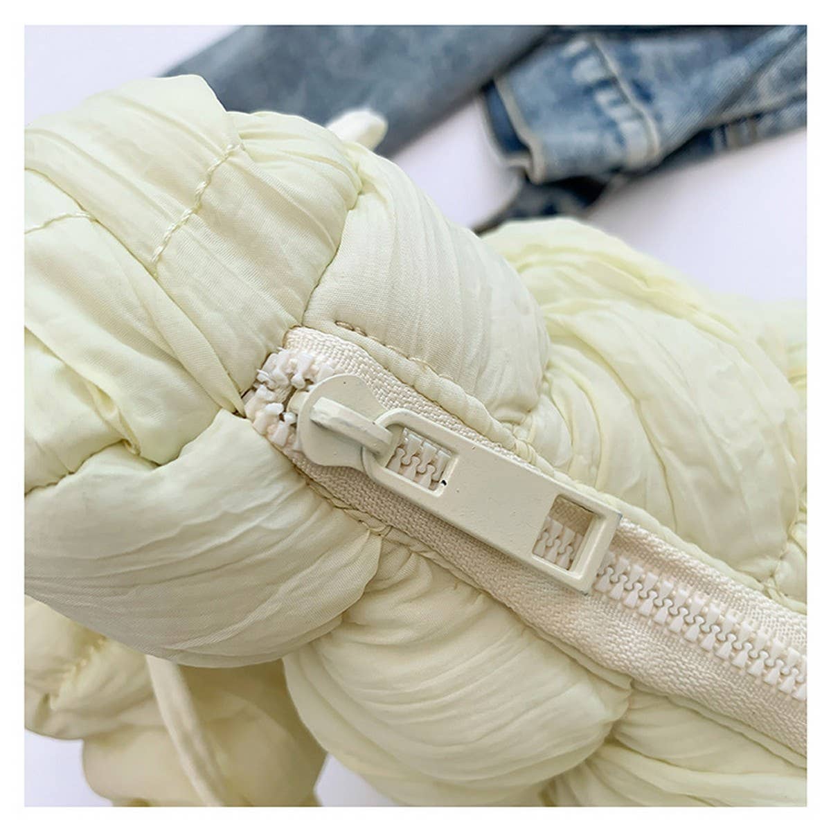 PUFFY HALF MOON BAG LARGE CLOUD CROSSBODY_8626 01A