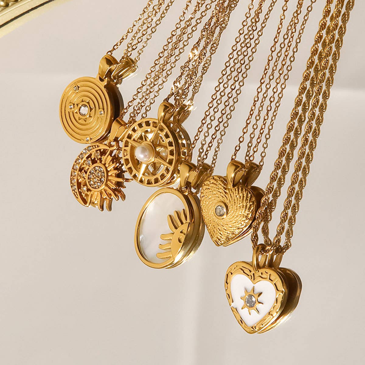 FRENCH FASHION VINTAGE STAINLESS STEEL NECKLACE_CWAJE0614