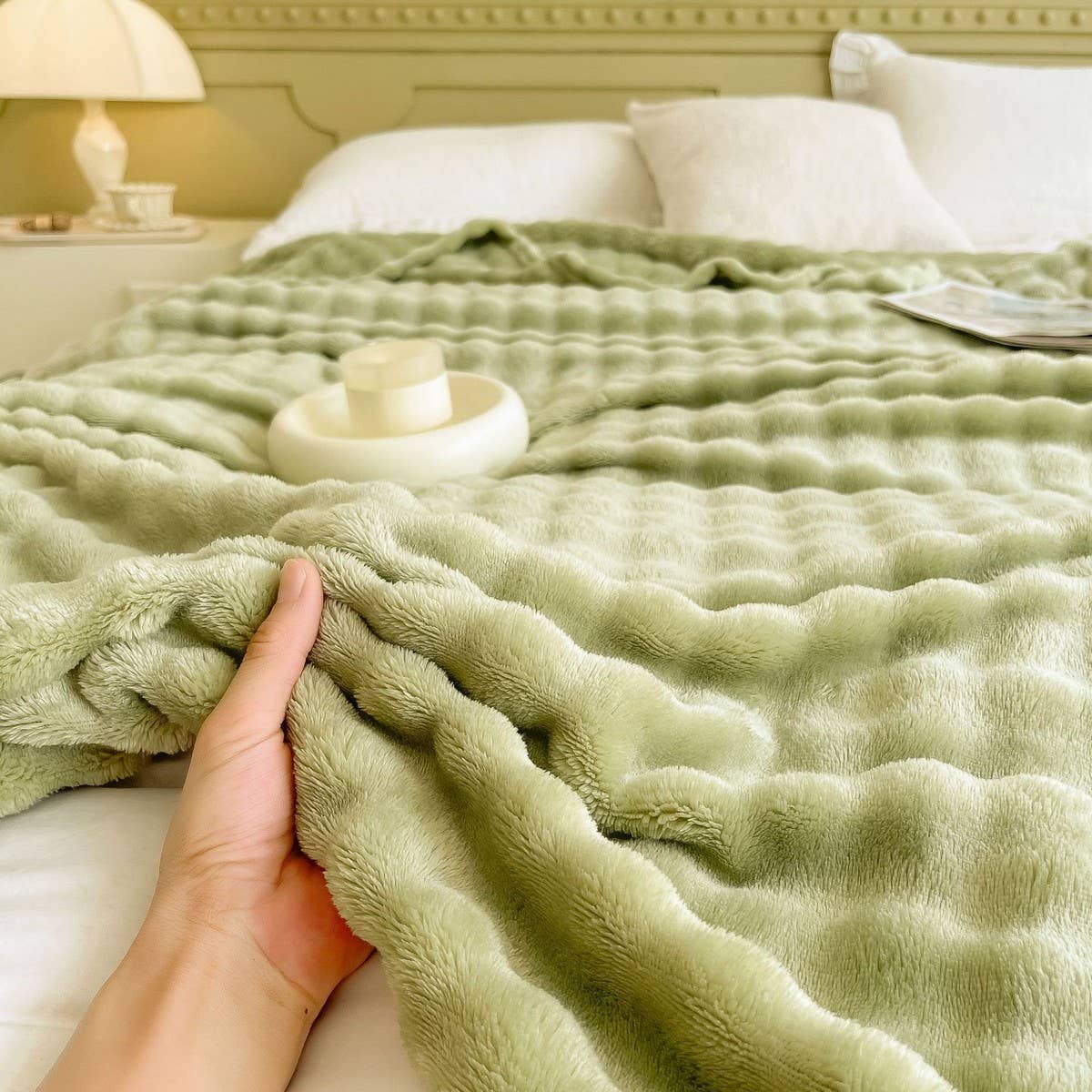 Double-Sided Flannel Coral Fleece Blanket_Cwmm10517
