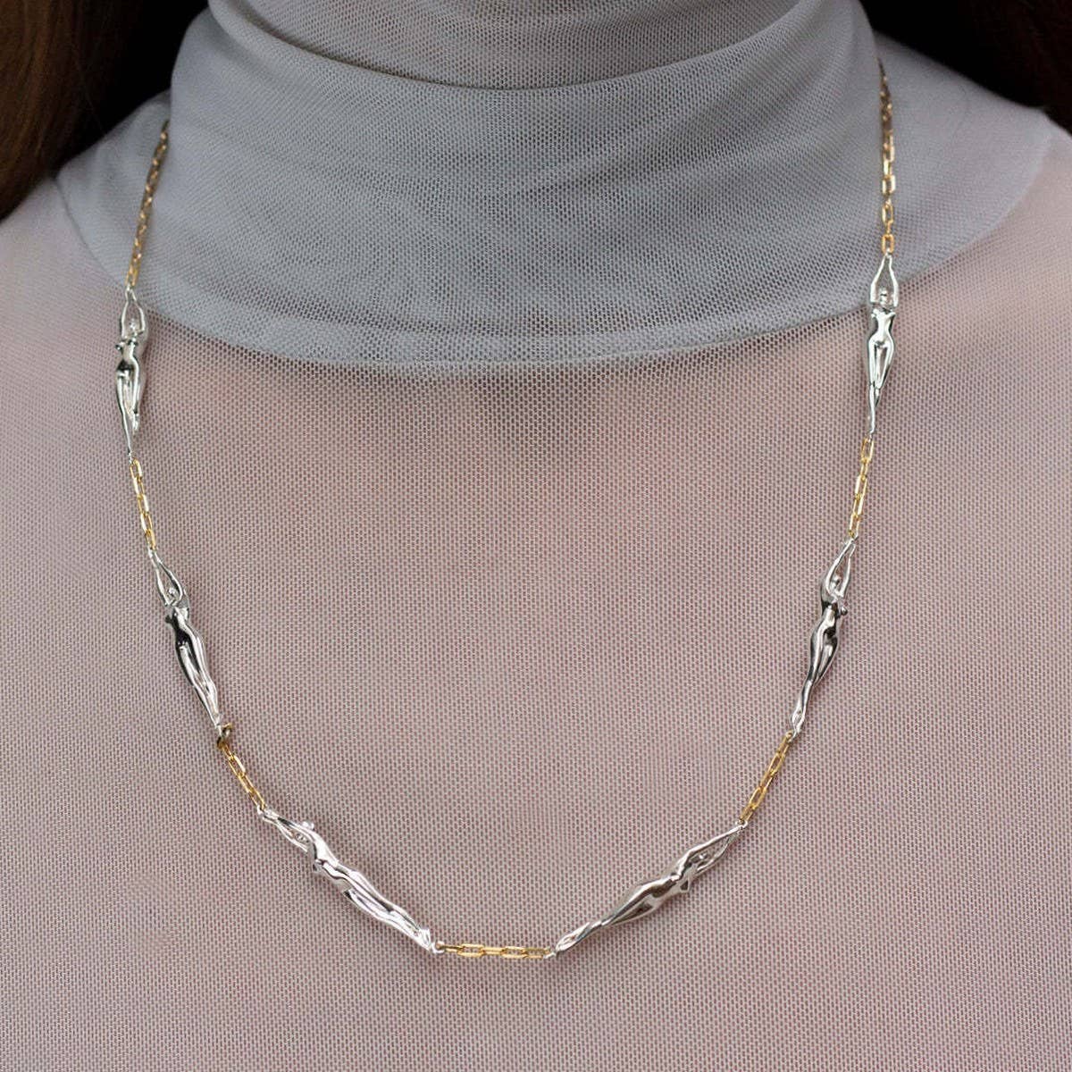 FASHION CREATIVE GOLD PLATED PENDANT NECKLACE_CWMM5332