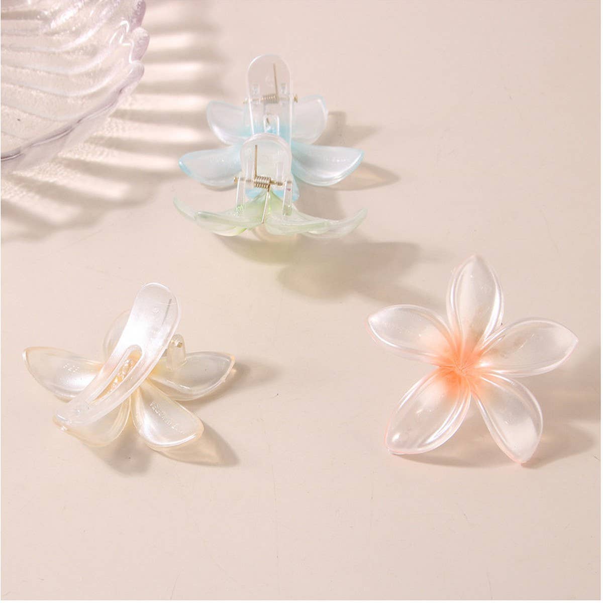 PEARL FLOWER SIDE CLIP VERSATILE HAIR ACCESSORY_CWMM5000