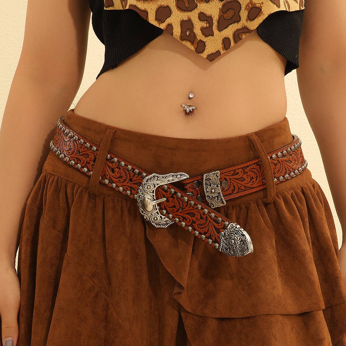 Metal Vintage Distressed Rivet Embossed Belt_Cwmm3954