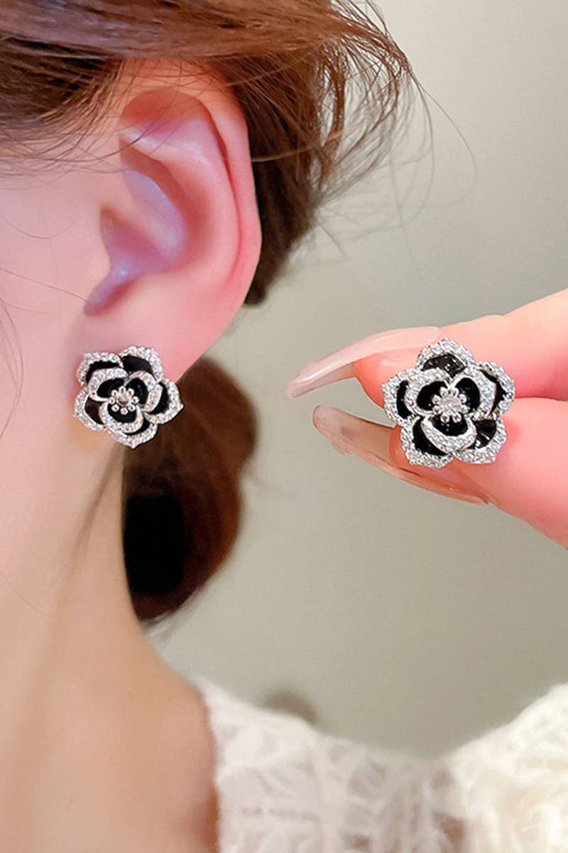 ROSE STUD EARRINGS_CWAJE0343