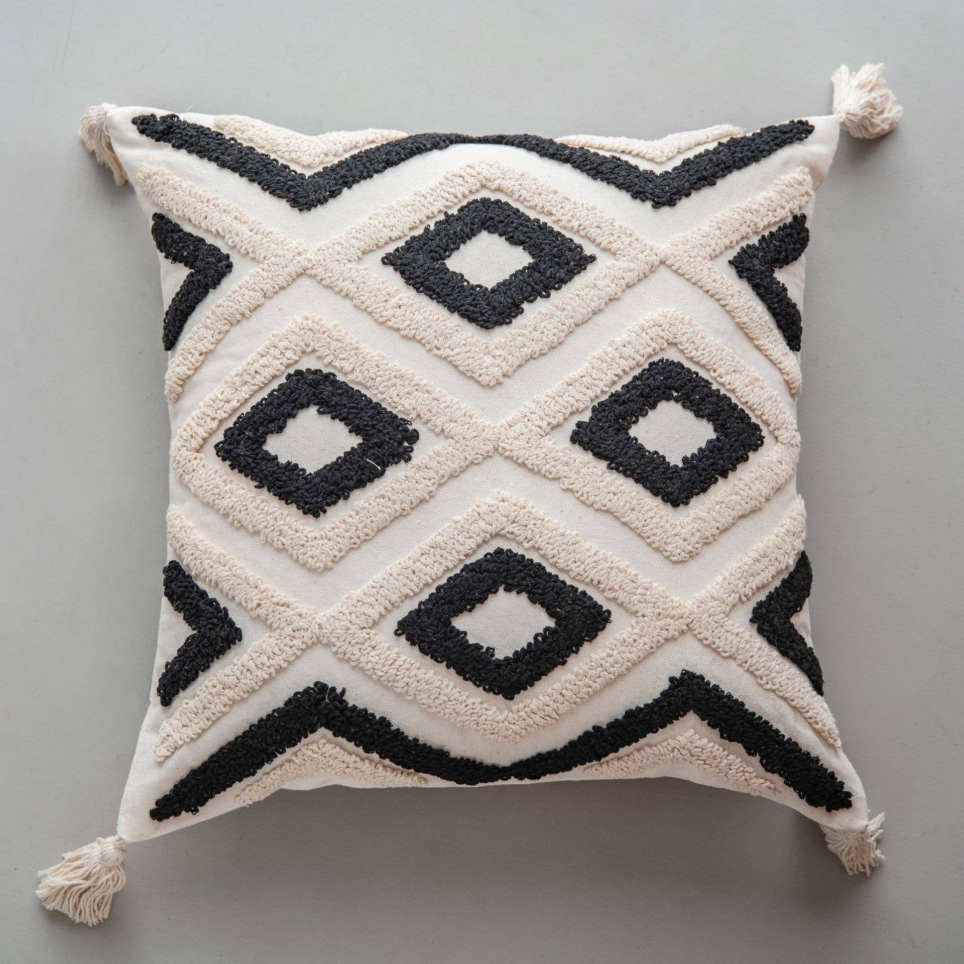 MULTI FLEECE PATTERNED COZY PILLOW COVER_CWMM0034