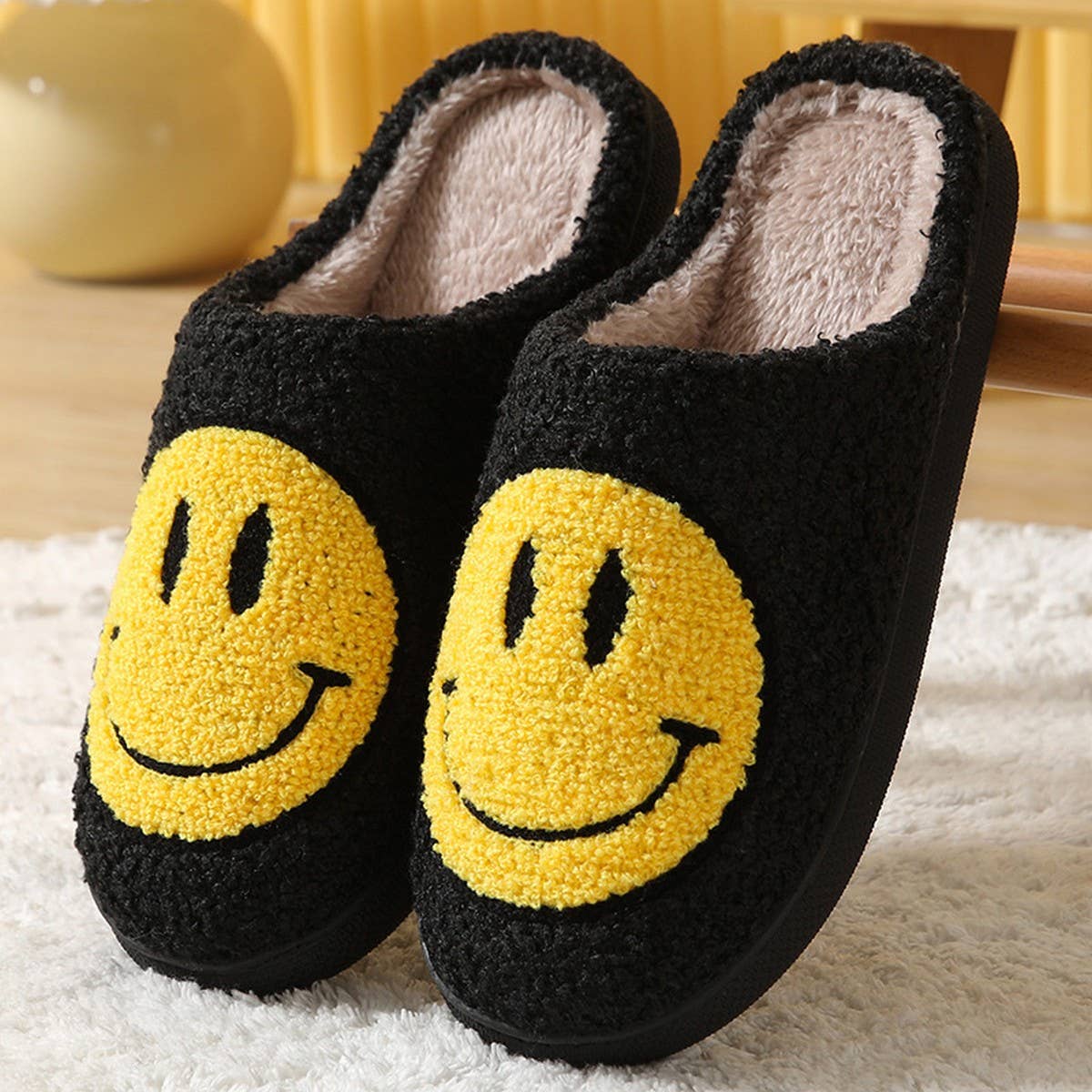 CUTE CARTOON SMILING FACE FABRIC SLIPPERS_CWSHS0254