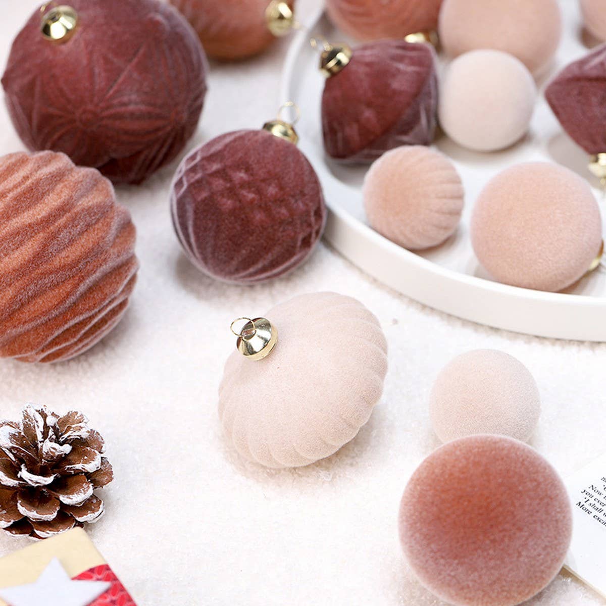 Deluxe Flocked Christmas Ball Ornament Set_Cwmm9917